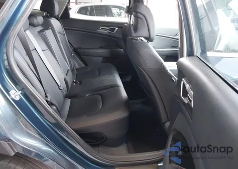 2023 Kia Sportage Hybrid Ex z USA, uszkodzony, nr VIN KNDPVCAG9P7067730